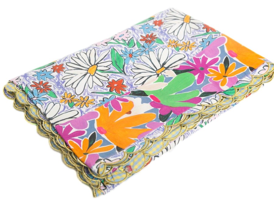 New Celia B Daisies Table Cloth